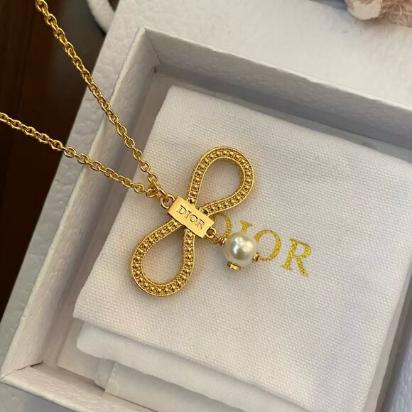 Dazzling and flawless golden bow - Picture 3 of 4